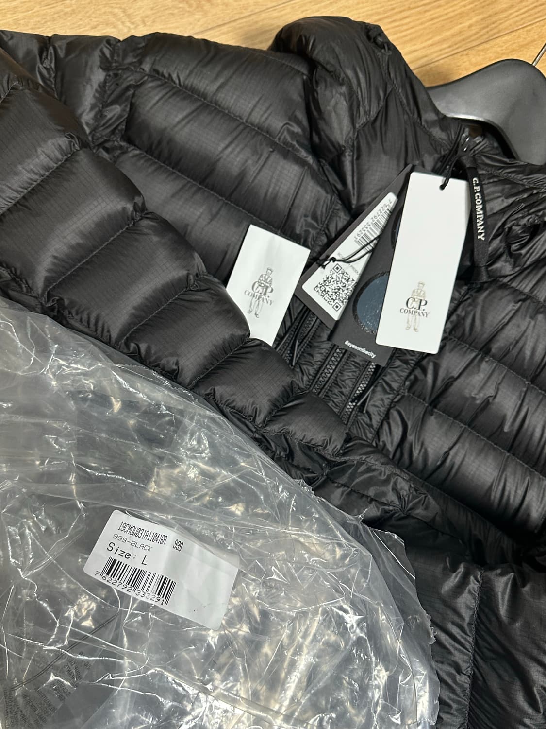 (25FW) CP컴퍼니 dd쉘 고글 다운 자켓 판매합니다 L 상품이미지3