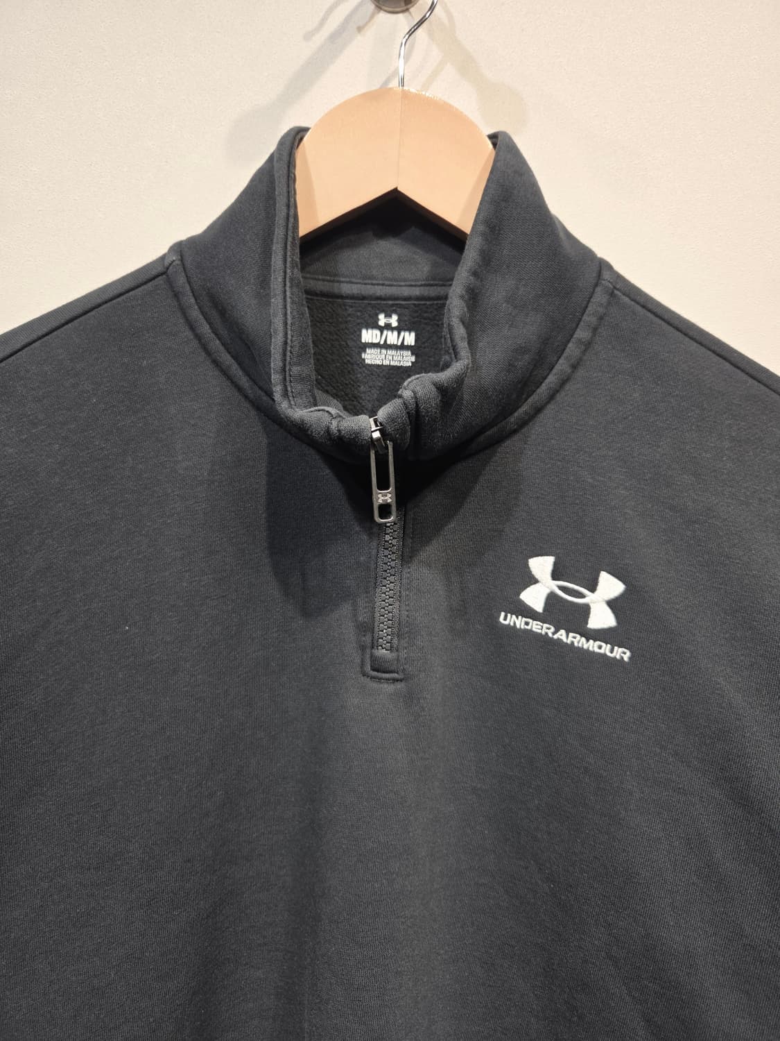 언더아머 블랙 하프집업 크롭 맨투맨 상품이미지3