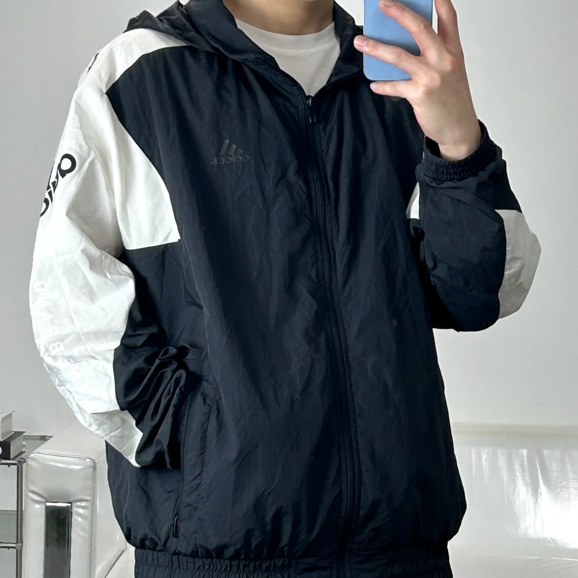 아디다스 오버핏 우븐 바람막이 XL   상품이미지1