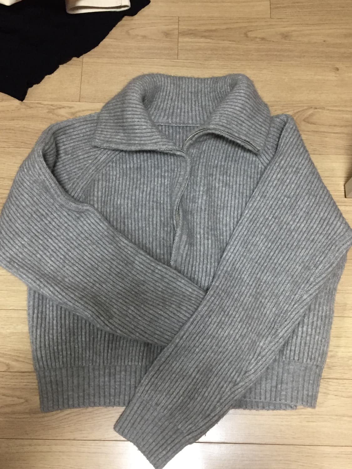 크롭니트집업 상품이미지1