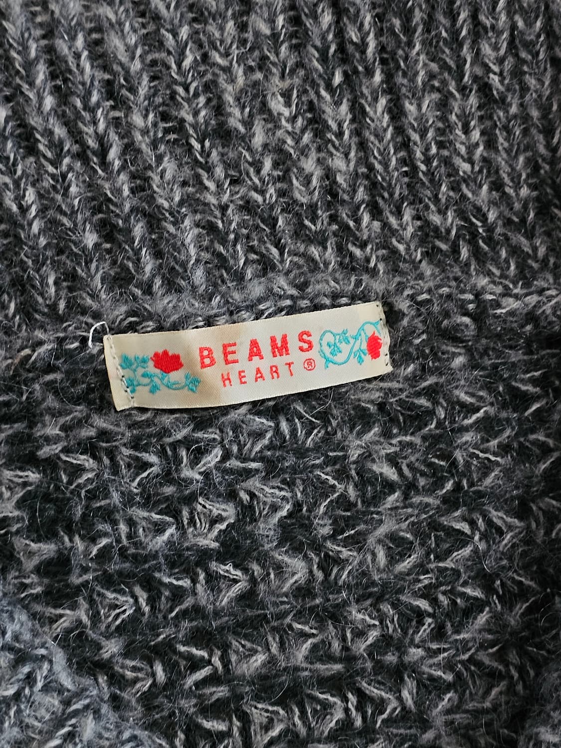 빔즈 하트 니트 가디건 상품이미지4