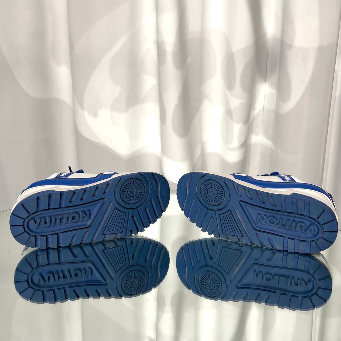 [정품] 루이비통 맥시 트레이너 스니커즈 블루 7사이즈 상품이미지7
