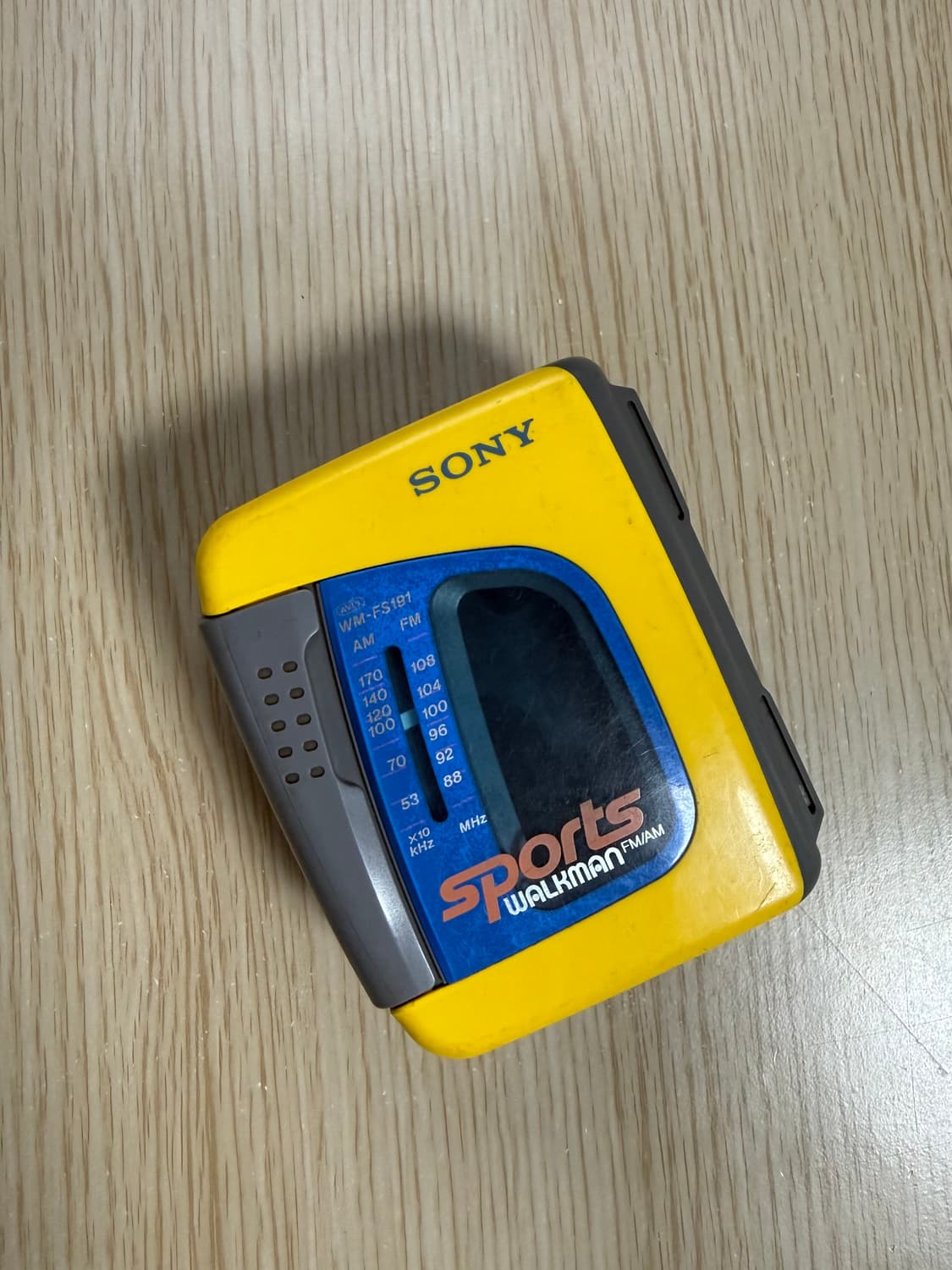 Sony 워크맨 스포츠FM/AM(WM-FS191) 상품이미지1