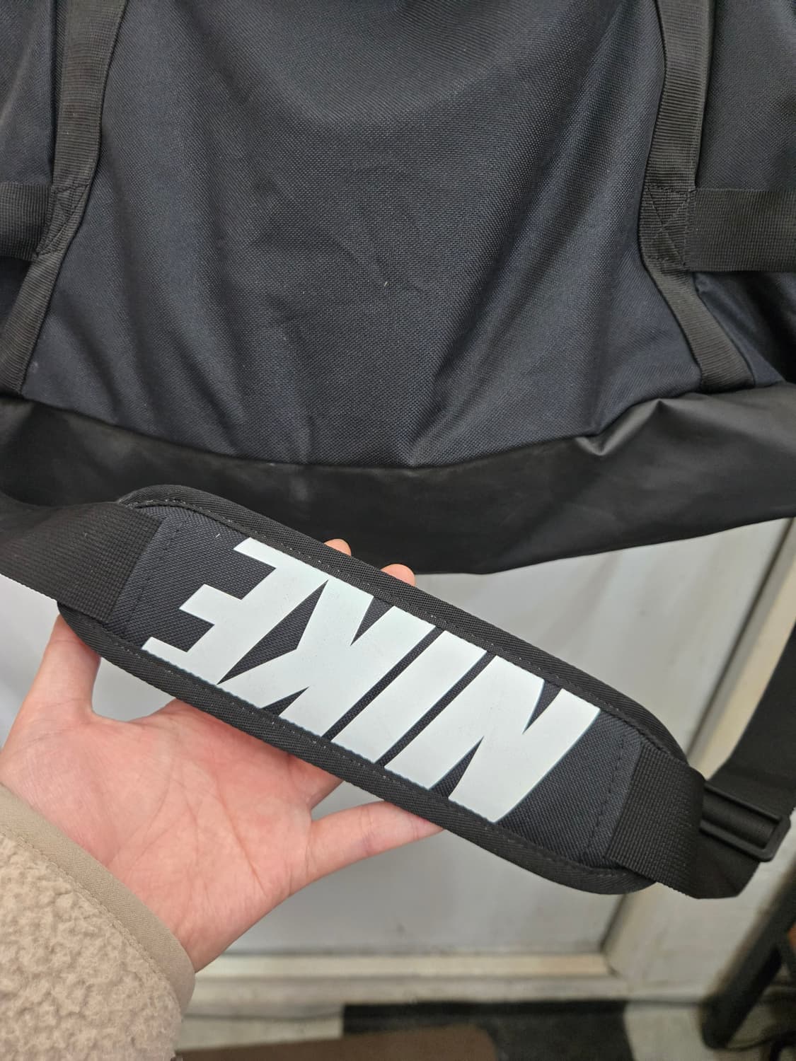 NIKE 나이키 운동가방! 수납공간 짱짱 넓어요! 컨디션도 굿!~ 상품이미지4