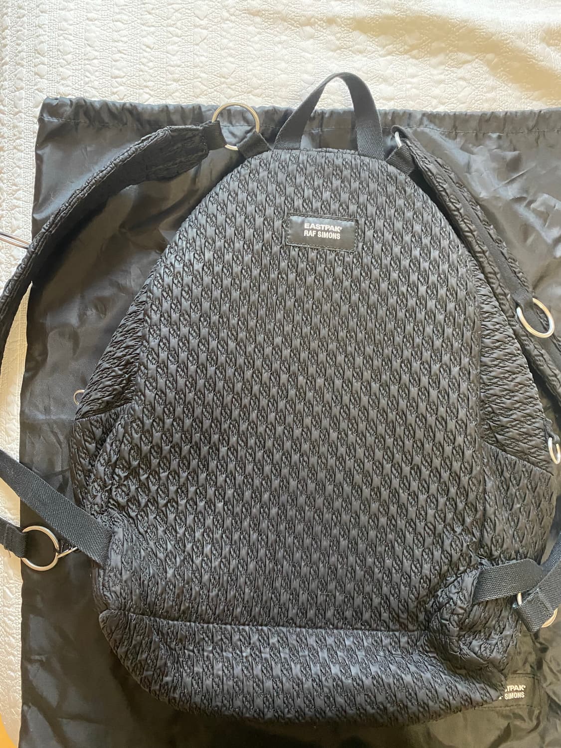 라프시몬스 이스트팩 루프링 백팩 상품이미지2