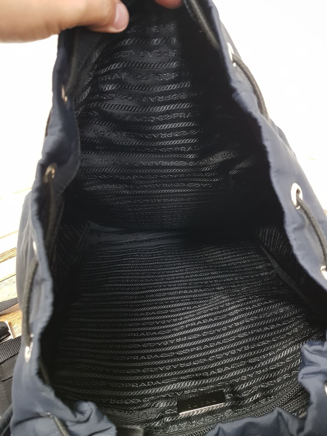 [정품] 프라다 테수토 패브릭 남성백팩 네이비 상품이미지9