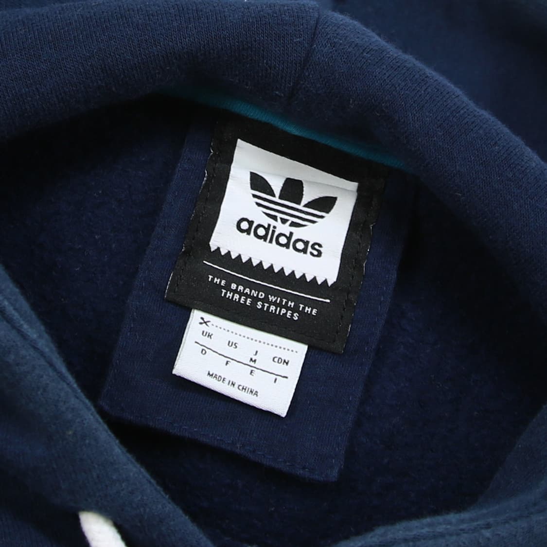 (착용컷) 아디다스 후드 티셔츠 (남성용 M) 상품이미지5