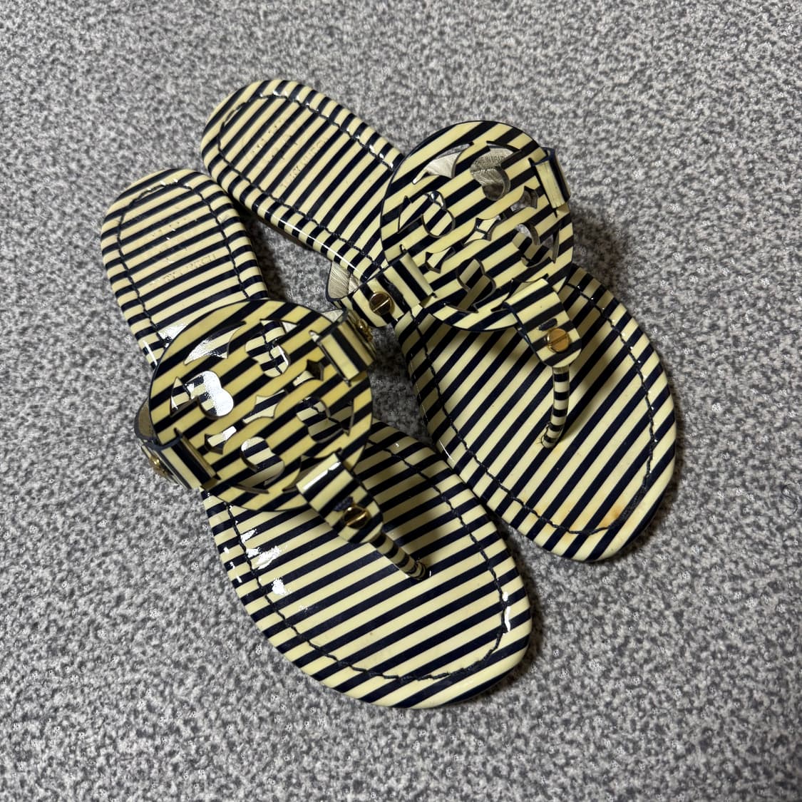 토리버치 밀러 쪼리 슬리퍼 6.5 235 상품이미지3