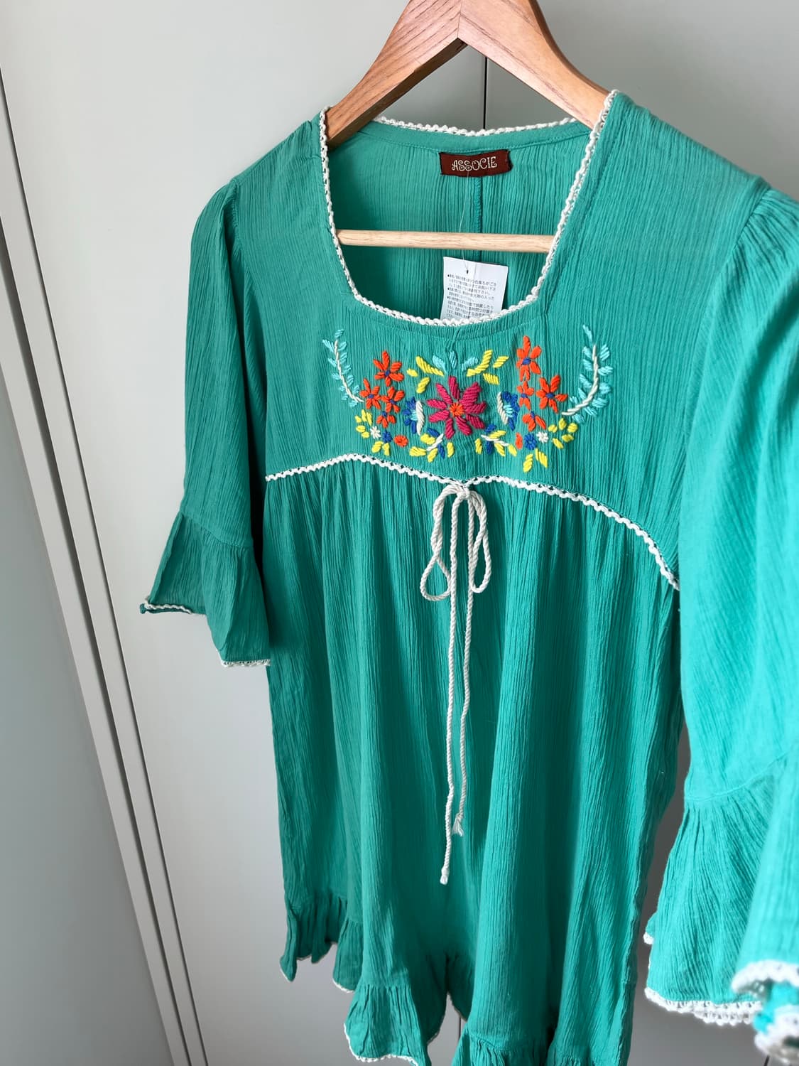 Associe 하구미 꽃 자수 그린 원피스 아오이유우 상품이미지9