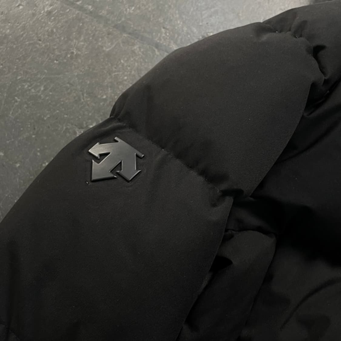 100 데상트 패딩 상품이미지3