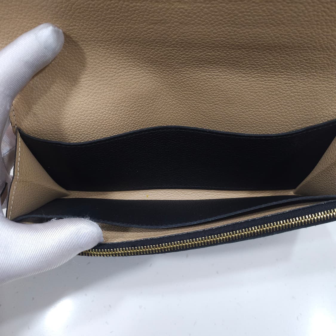 [정품] 루이비통 앙프렝뜨 에밀리 월릿 상품이미지8