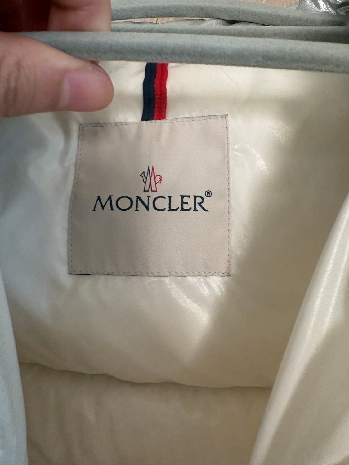 몽클레어 경량패딩 상품이미지4