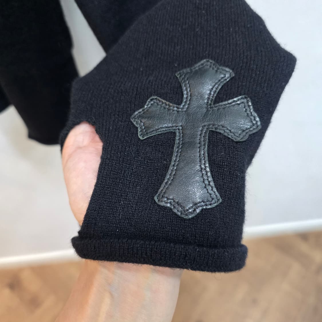 크롬하츠 빈티지 케시미어 패치 니트 후드집업(교환 가능) 상품이미지3