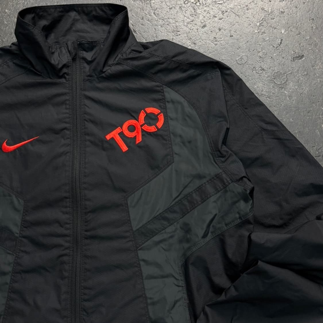 100 나이키 스톰핏 토탈90 바람막이 상품이미지2