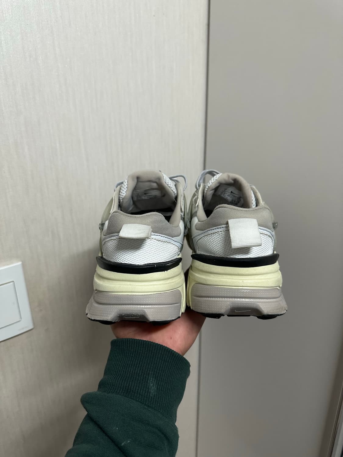 나이키 V2K 런 실버 270mm 운동화 상품이미지5