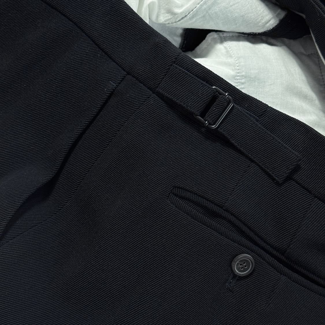 더캐시미어 사이드 벨티드 울 팬츠 상품이미지3