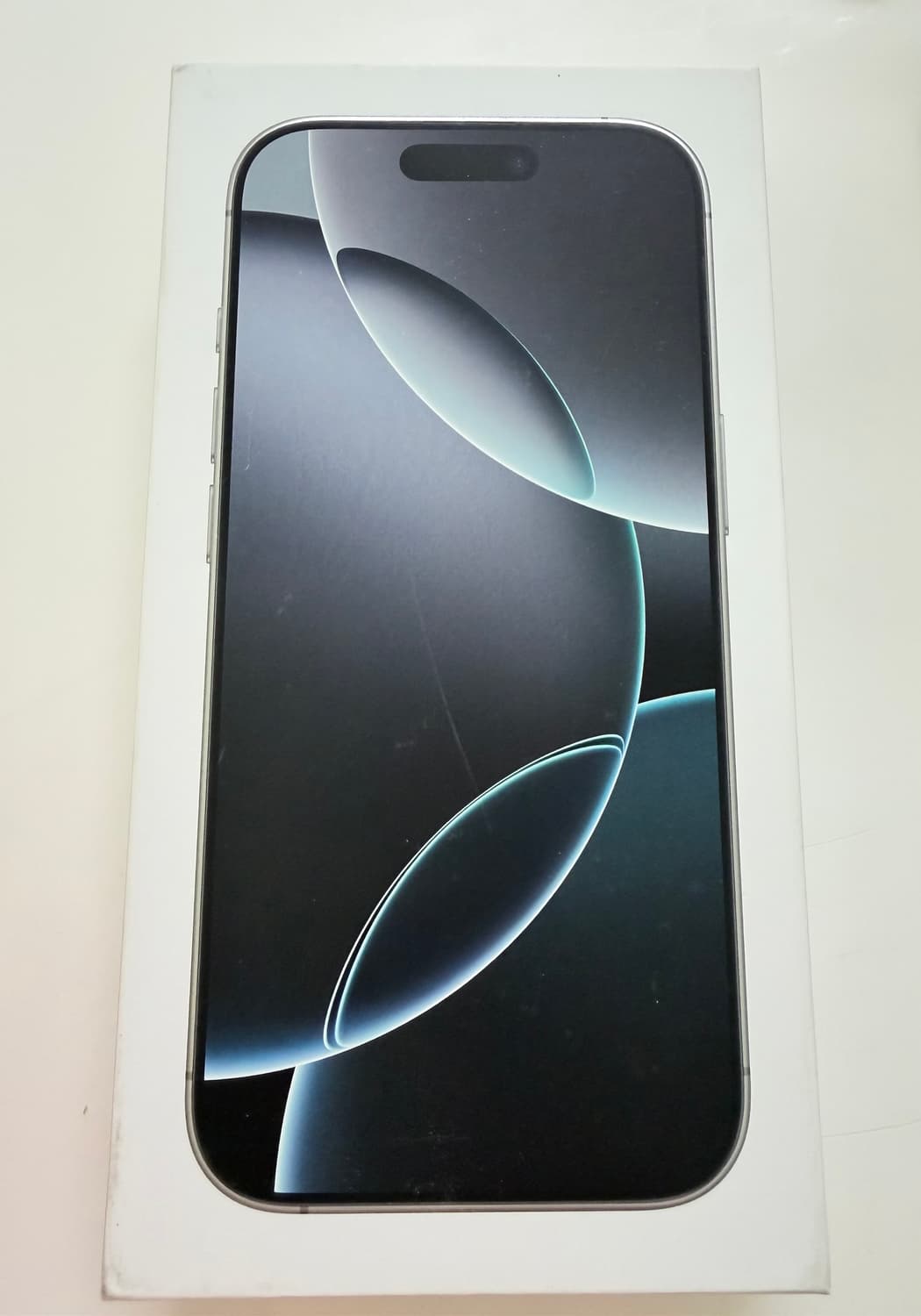 아이폰16프로 화이트 128 무음  상품이미지1