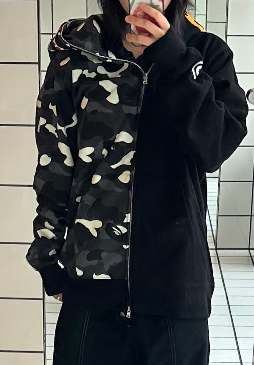 베이프 시티카모 타이거 샤크 후드집업 상품이미지3