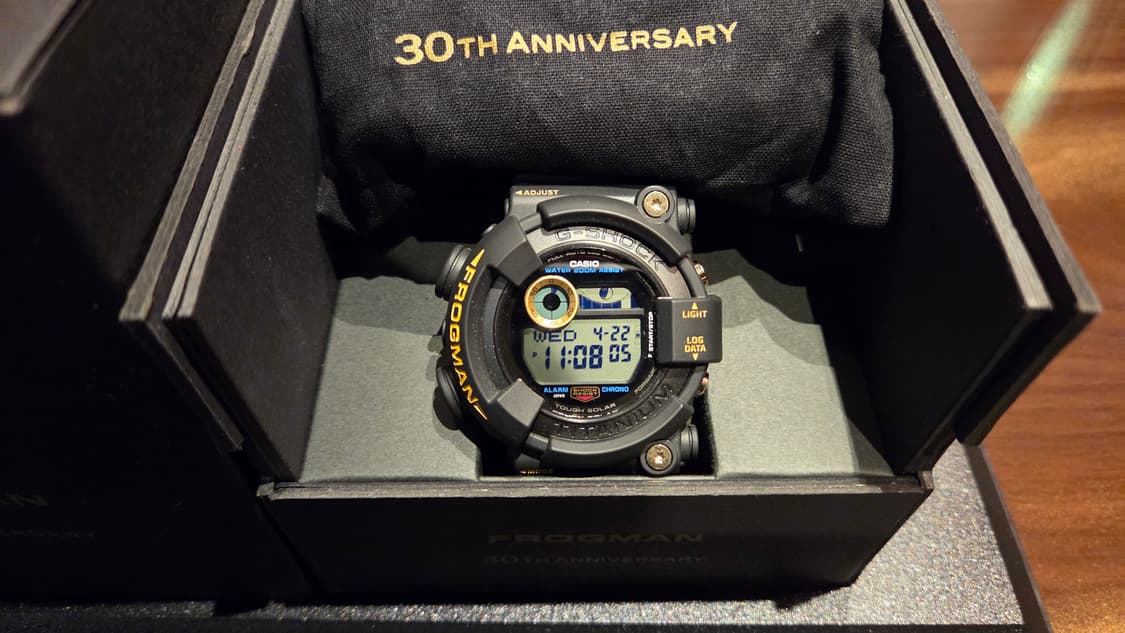 프로그맨 30주년 흑금 팝니다. 상품이미지1