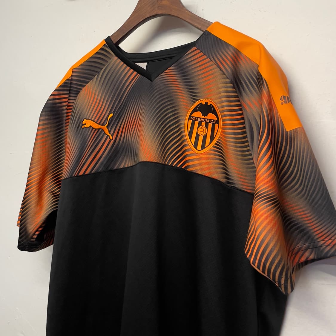 푸마 발렌시아 19-20 시즌 써드 유니폼 상품이미지2