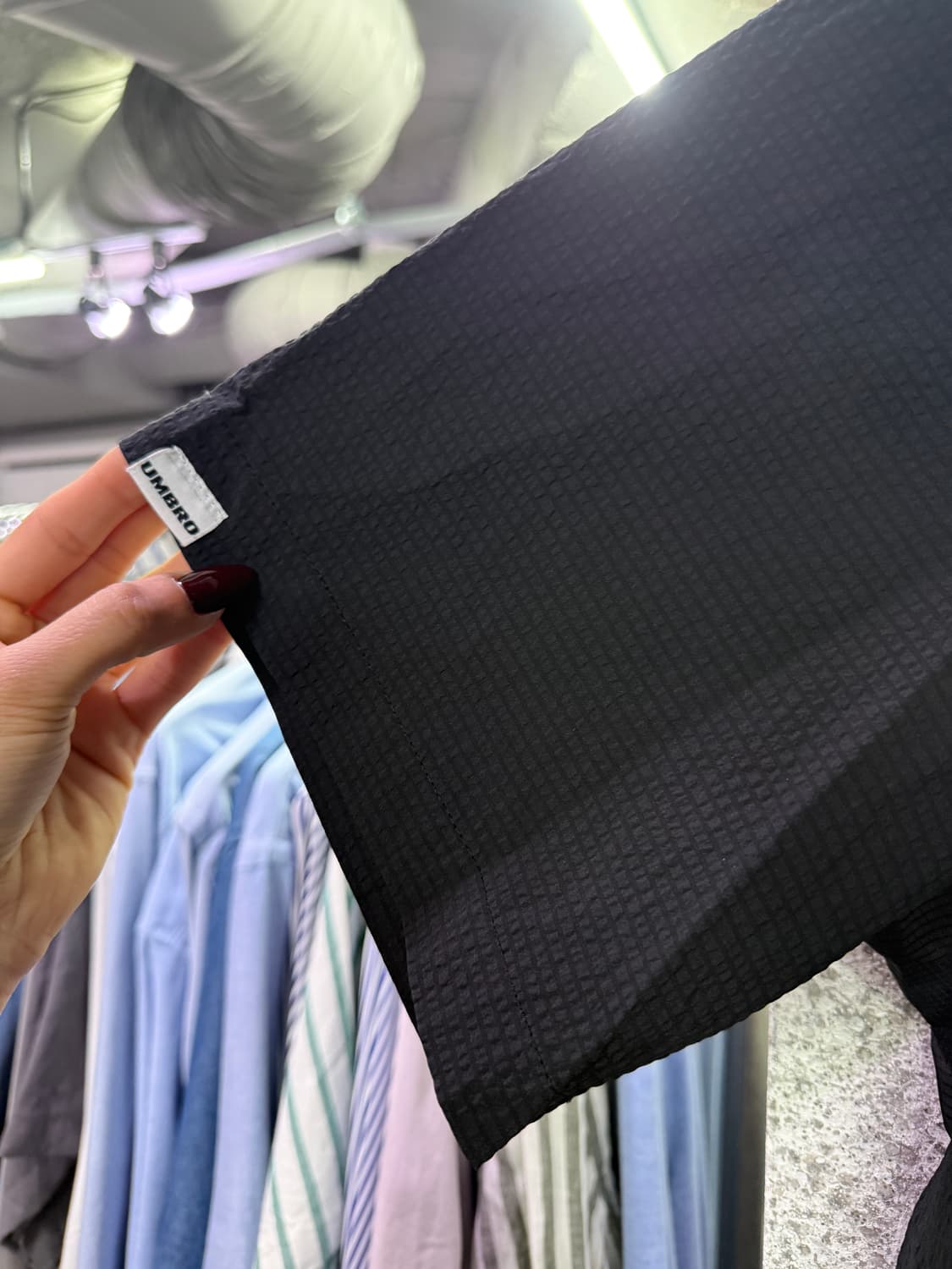 엄브로 블랙 로고 기능성 반팔티 B4363 상품이미지4