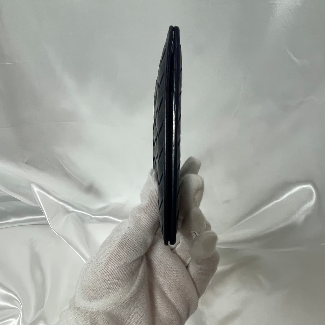 보테가 베네타 네이비 반지갑 A급 단품 상품이미지4