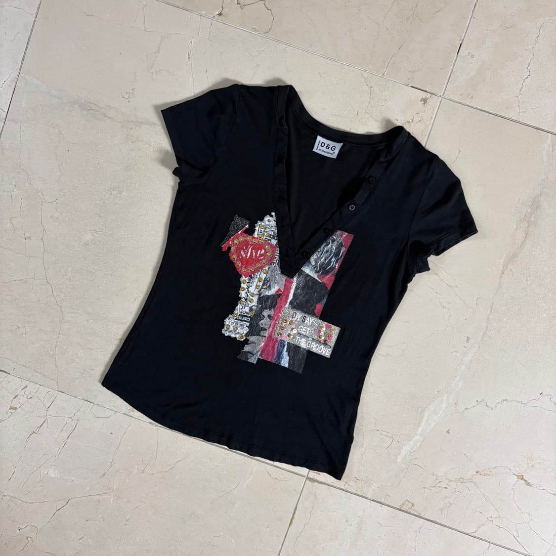 Dolce & Gabbana V-neck Graphic Tee Black 상품이미지6