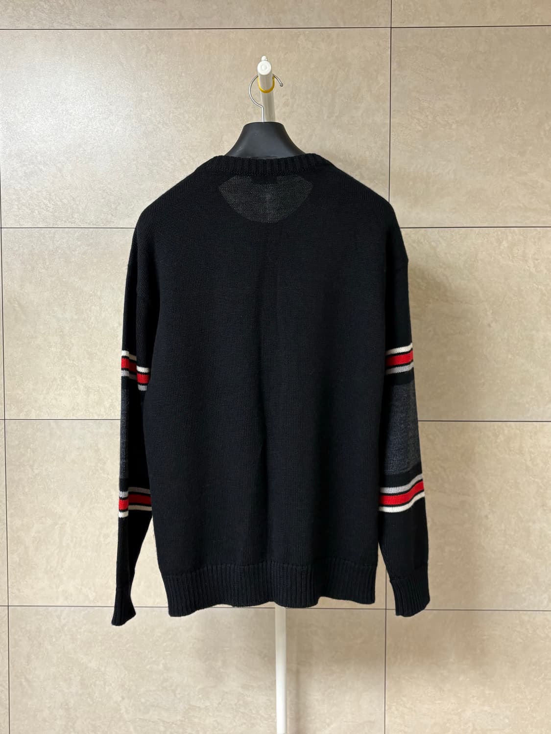 생로랑 16시즌 공룡 니트 상품이미지2