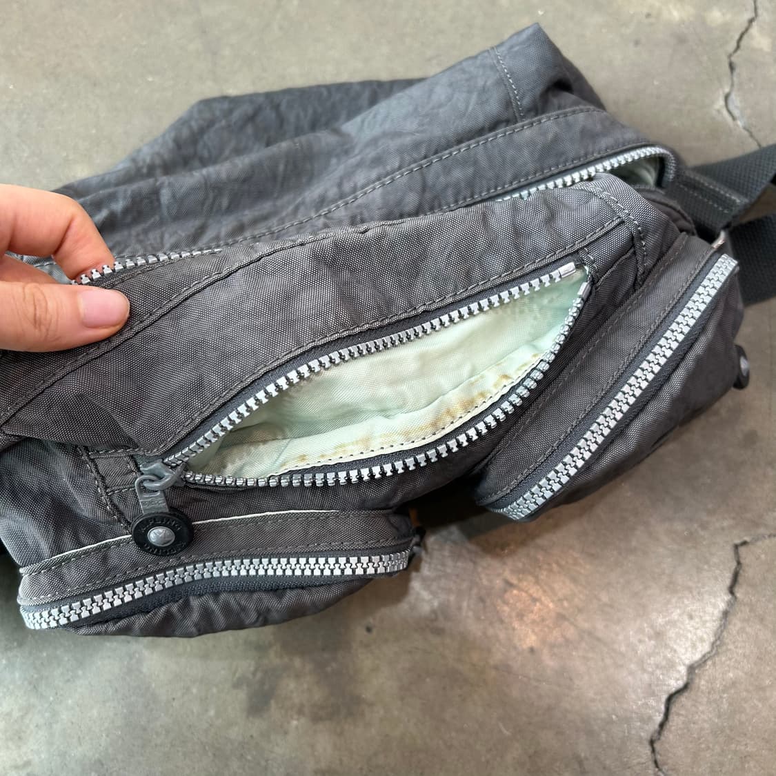 키플링 그레이 2pocket 크로스백 상품이미지5