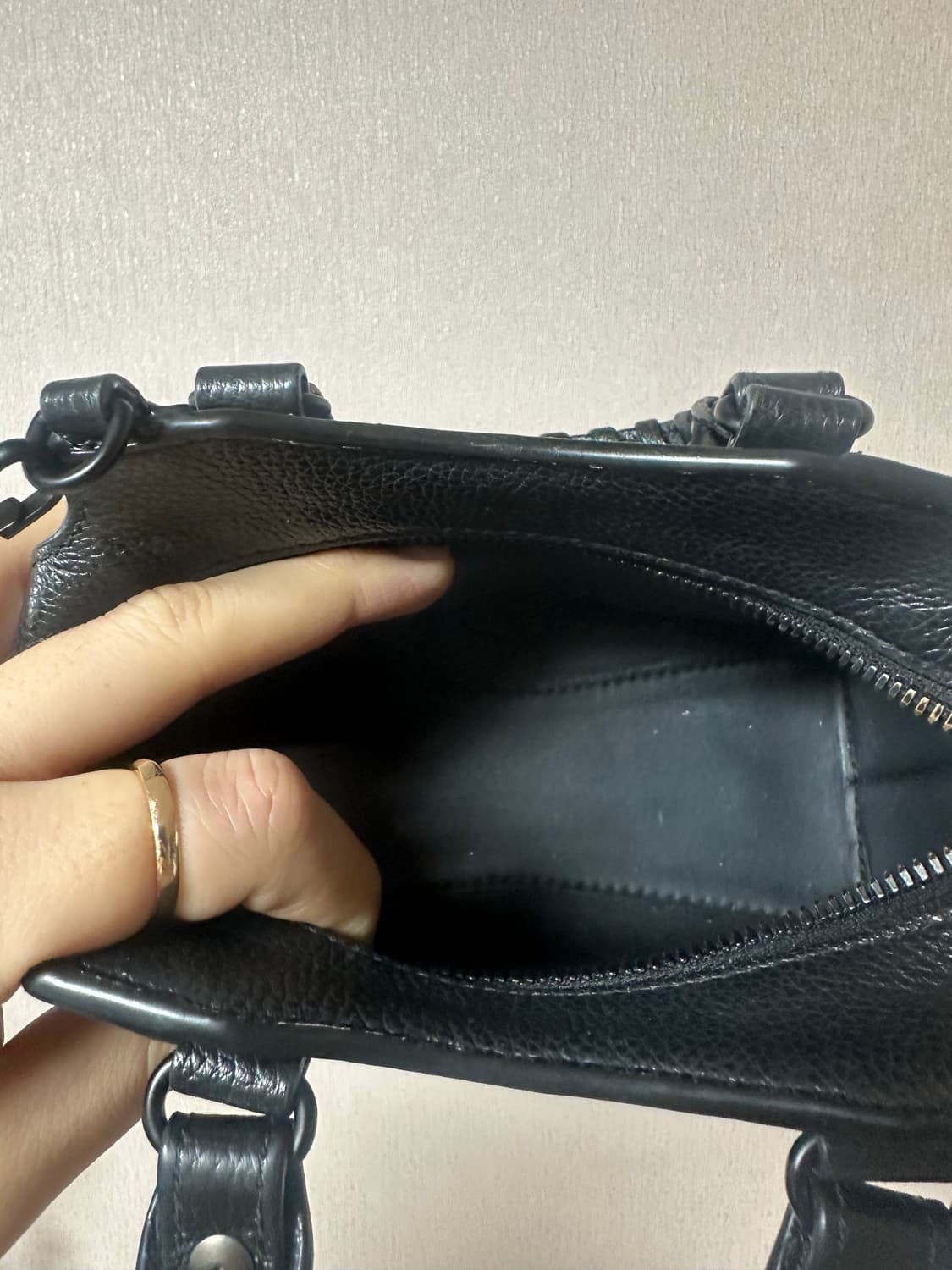 발렌시아가 네오 클래식 나노 블랙 상품이미지5