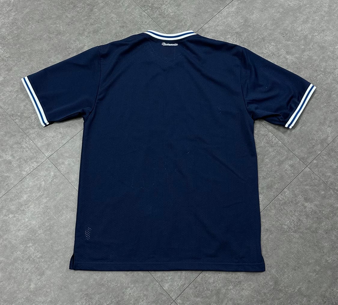 BLACKEYE 반팔티 네이비XL 팝니다.  상품이미지2