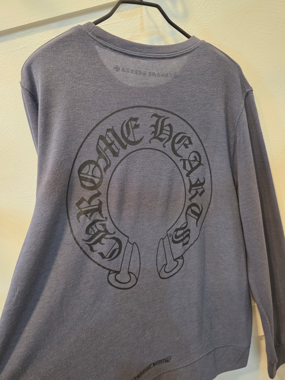 크롬하츠 매티보이 마우스 패치 스웨트셔츠 상품이미지5