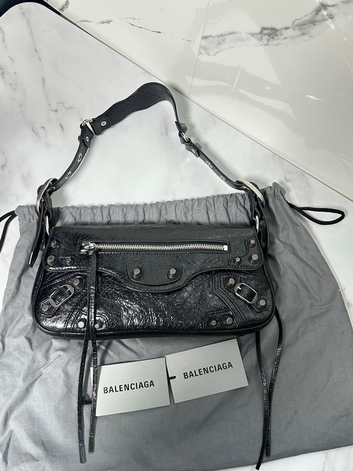 [S급 정품] 발렌시아가 르카골 슬링백 스몰 블랙 상품이미지1