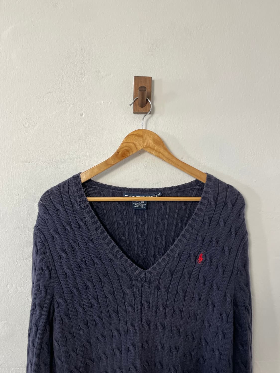 폴로 브이넥 니트  상품이미지2