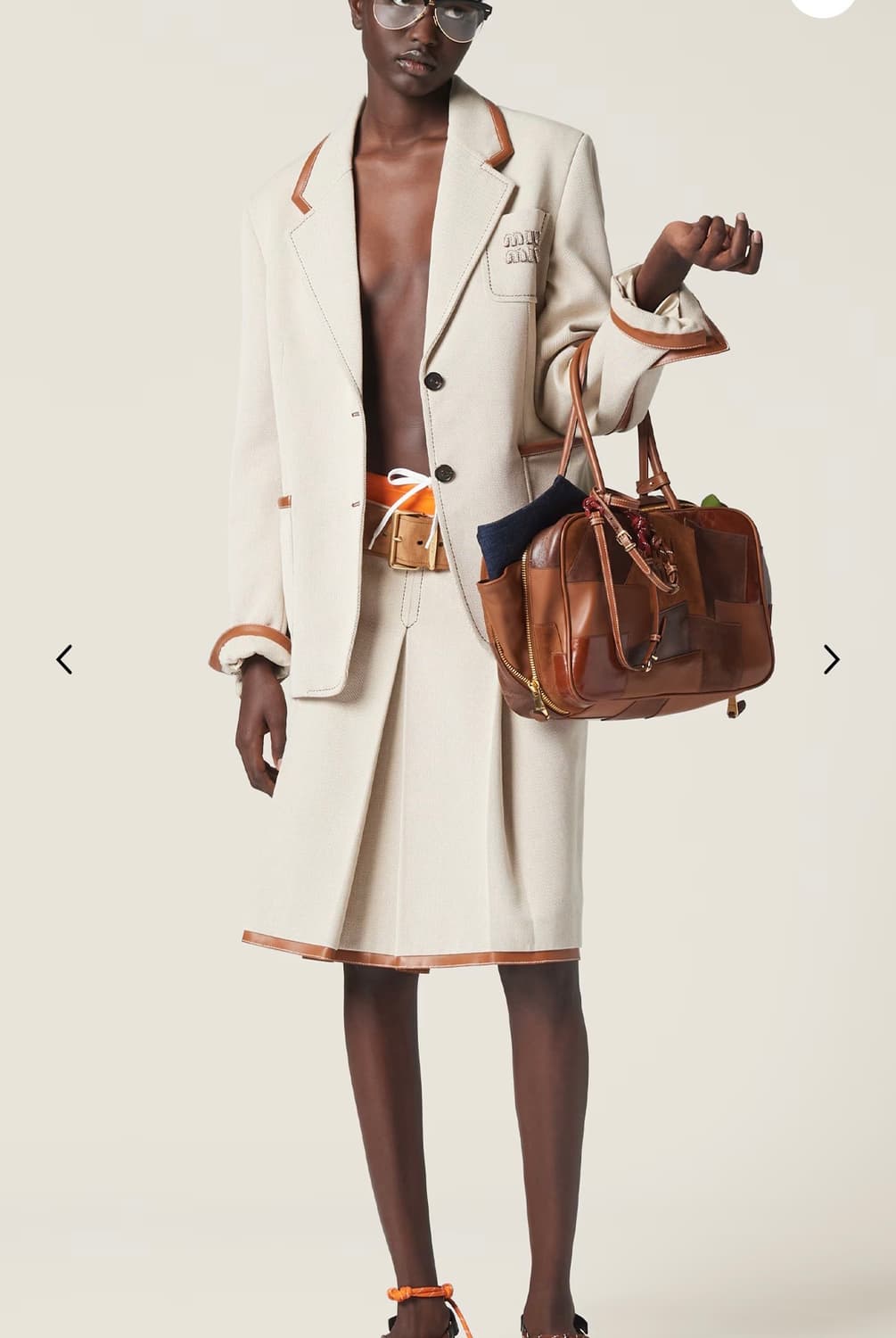 미우미우 꼬냑 보백 라지 상품이미지2