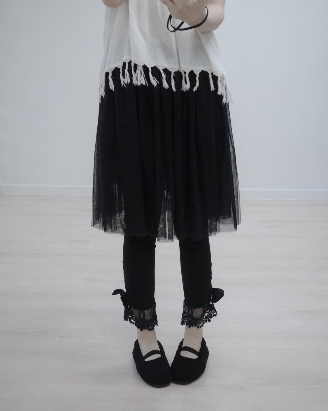 Silent worth black lace leggings 상품이미지3