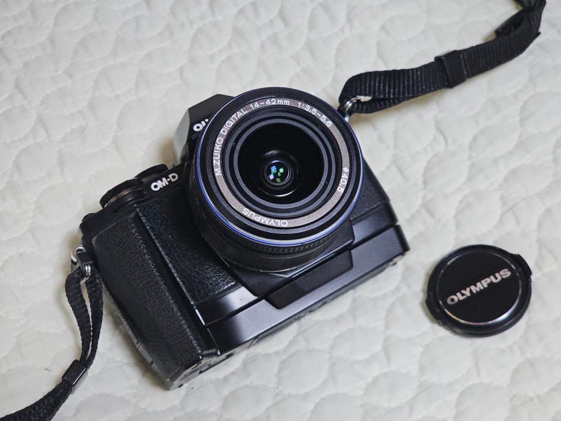 올림푸스 OM-D E-M10 미러리스 디지털 카메라 상품이미지5