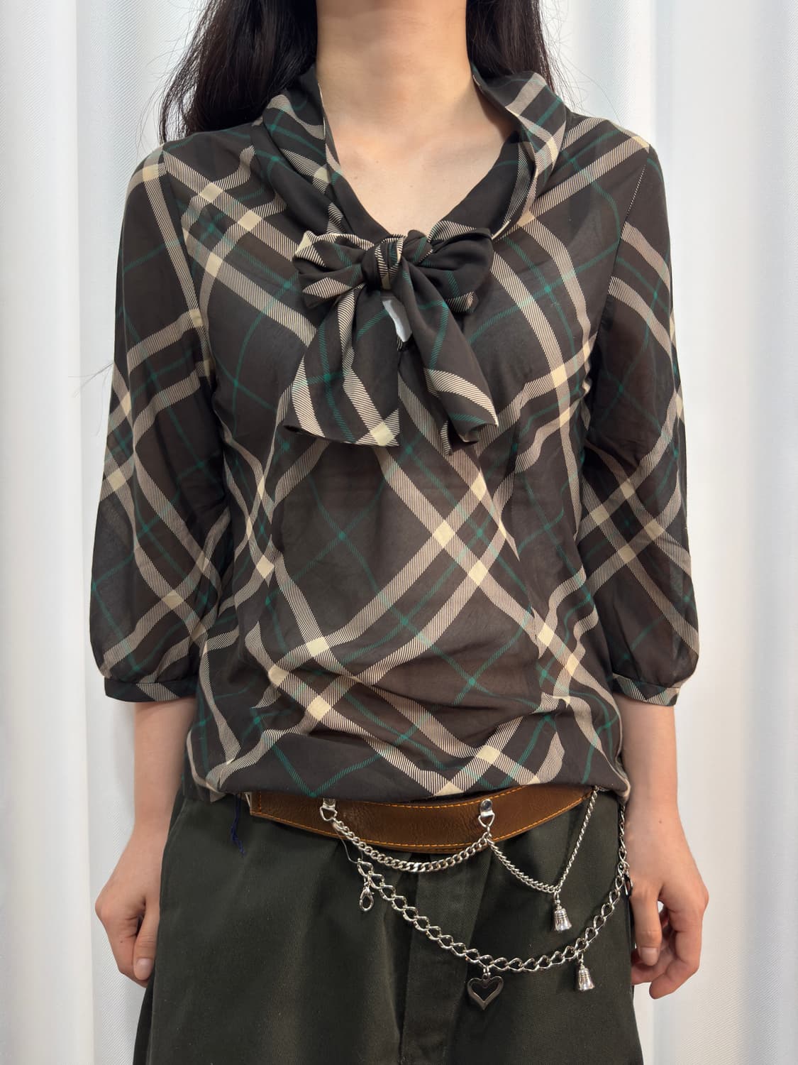 ined check strap blouse 상품이미지1