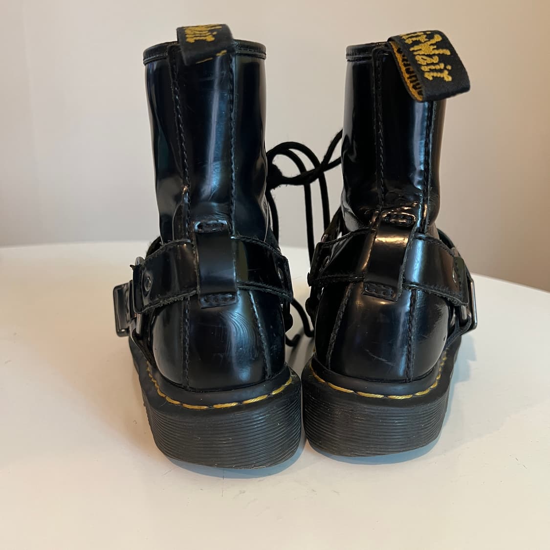 닥터마틴 1460 하네스 블랙 부츠 상품이미지3