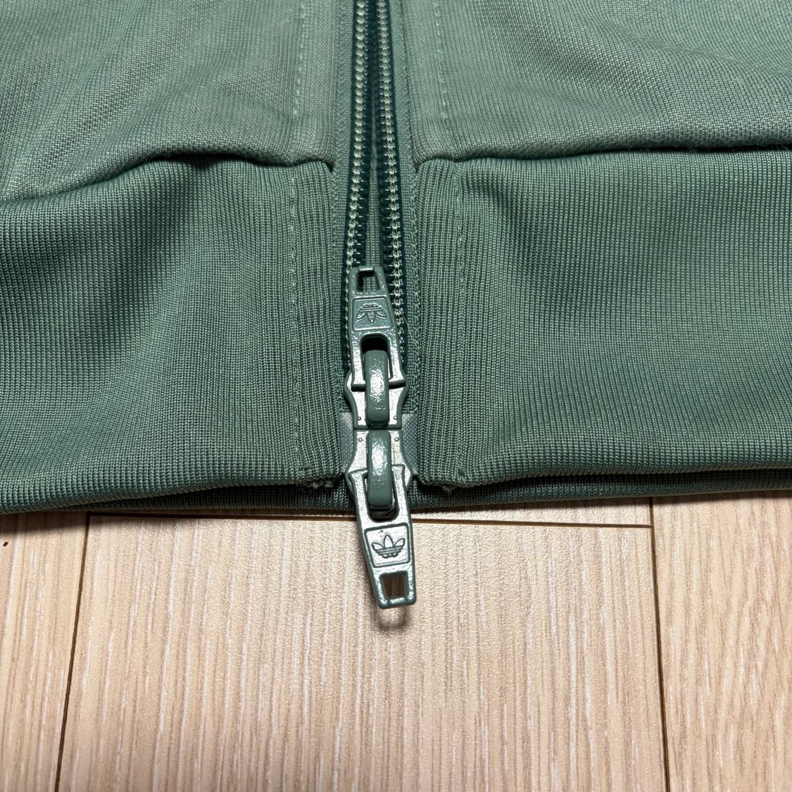 W)아디다스 베켄바우어 카키 투웨이 트랙탑 져지 상품이미지3