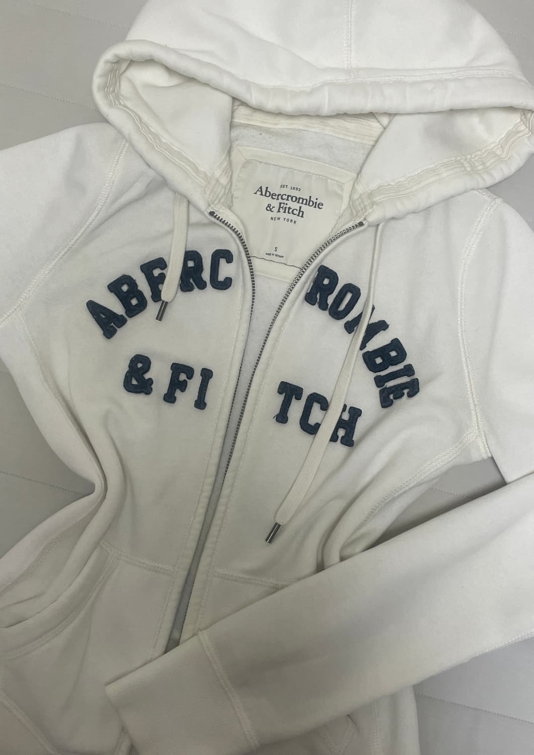 아베크롬비 화이트 딱붙핏 후드집업 상품이미지2