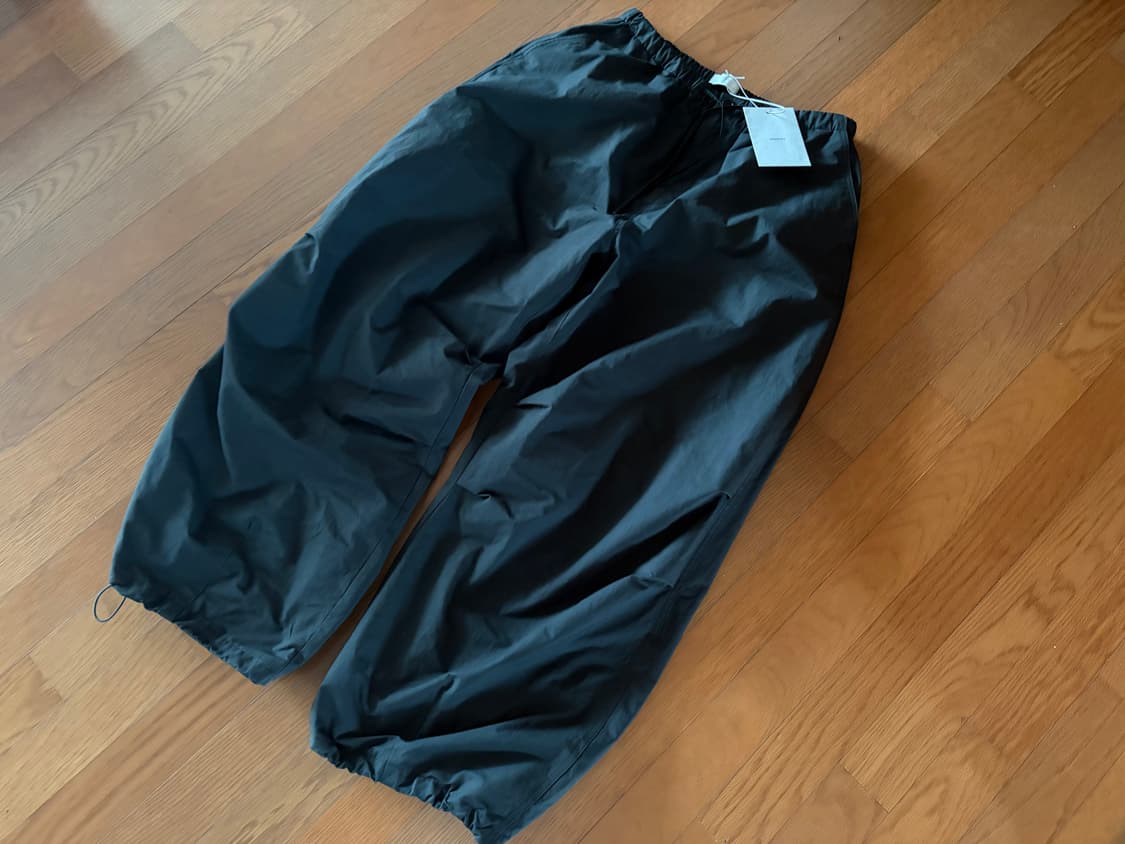 아모멘토 Drawstring Wide Fatigue Pants 상품이미지3