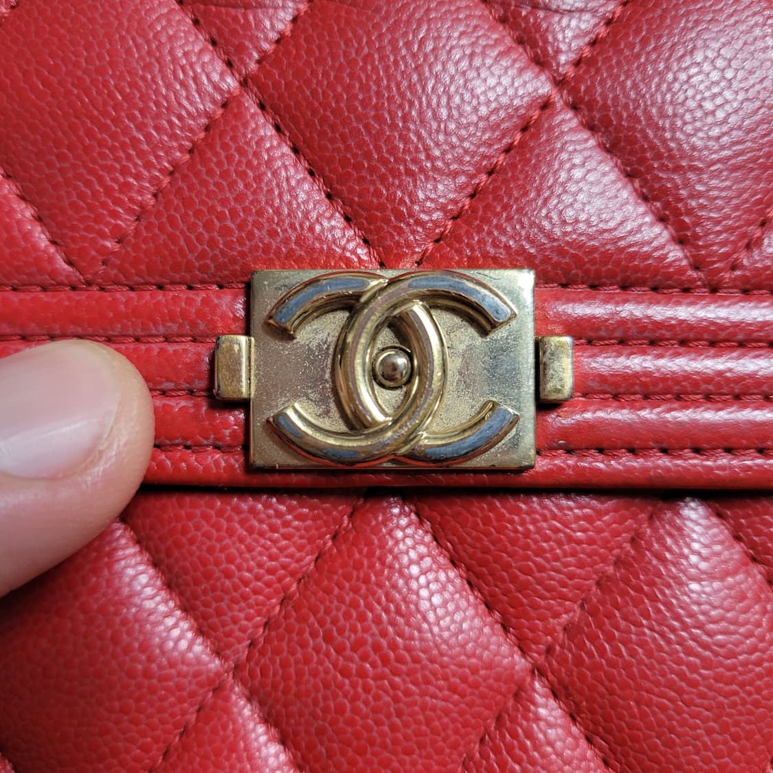 정품 샤넬 보이 캐비어 반지갑 상품이미지2