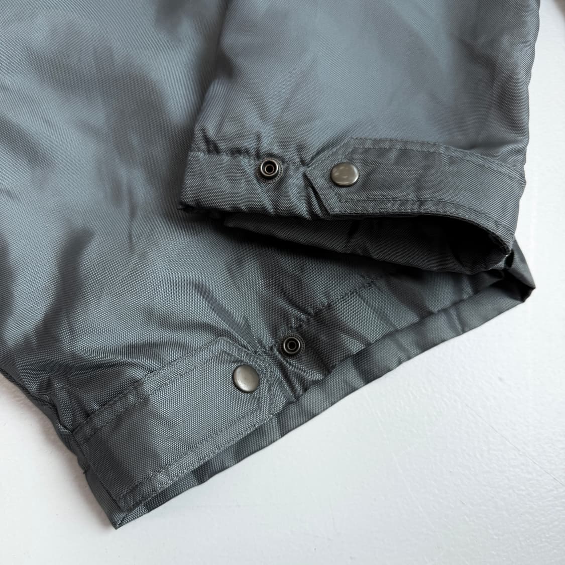 리바이스 유광 실버 워크 나일론 바람막이 자켓 상품이미지4