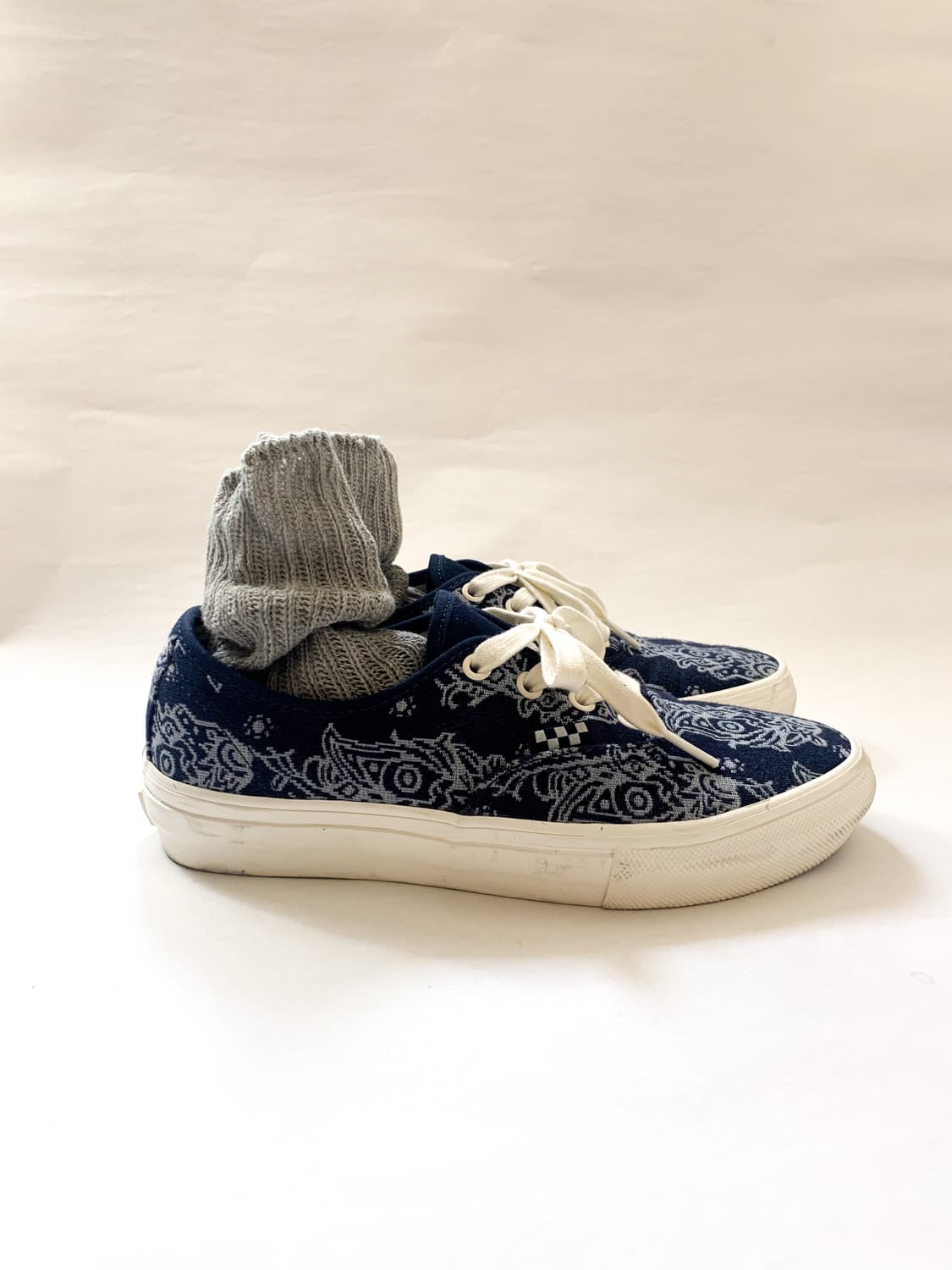 [240mm] 반스 페이즐리 패턴 스니커즈 상품이미지3