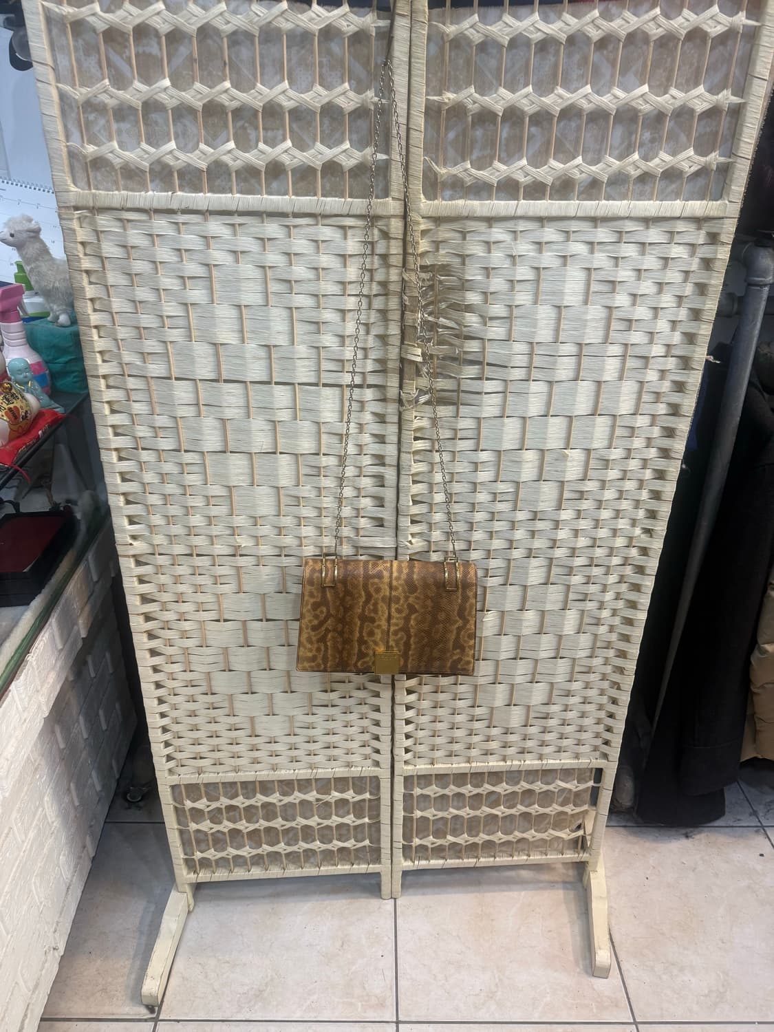 정품 셀린느 파이톤 레더 체인크로스백 팝니다 상품이미지1