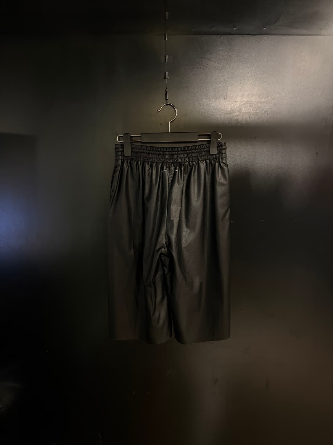메종 마르지엘라 오버사이즈 레더 숏팬츠 상품이미지2