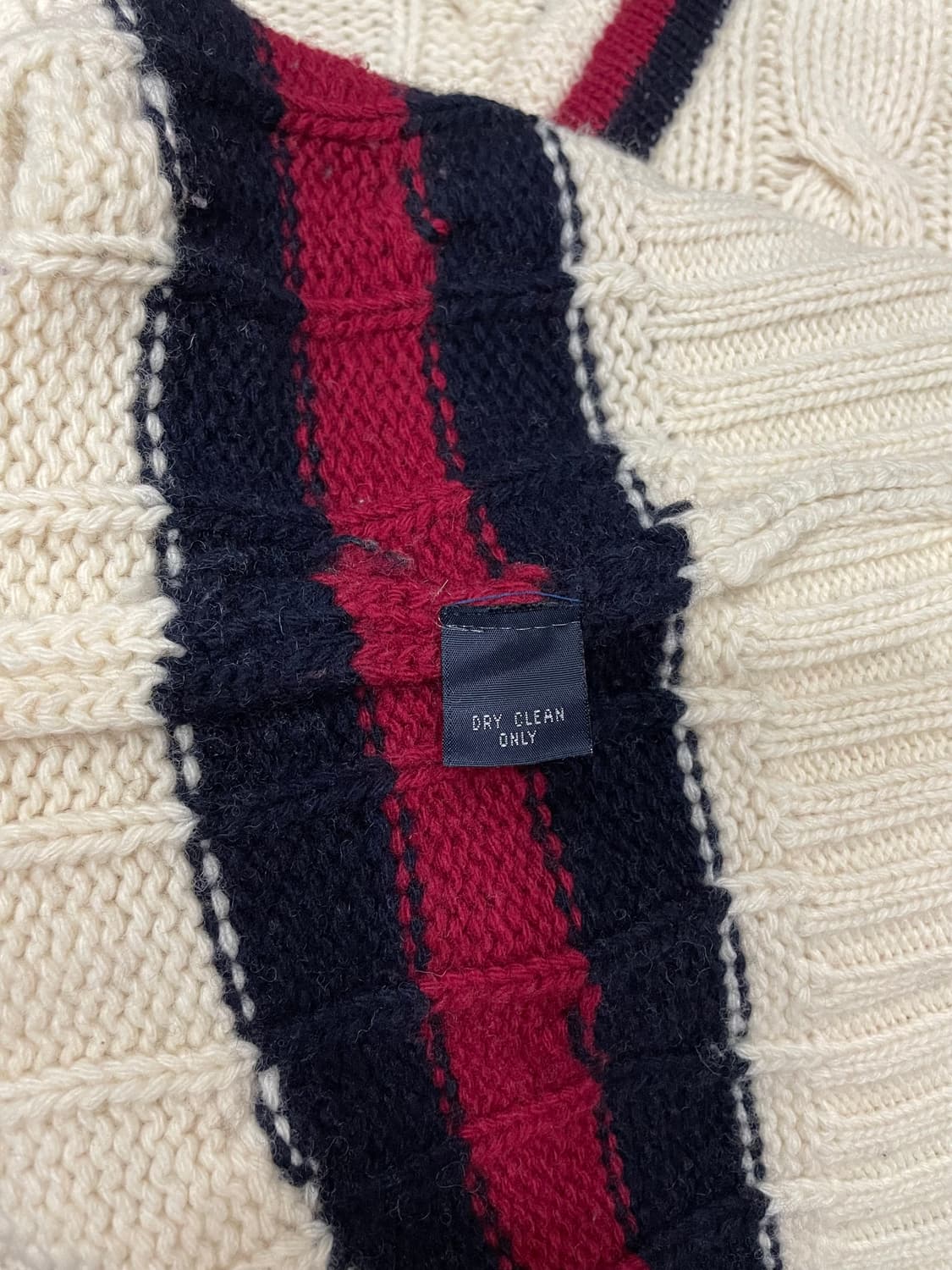 폴로 랄프로렌 램스울 케이블 브이넥 니트 스웨터 상품이미지8