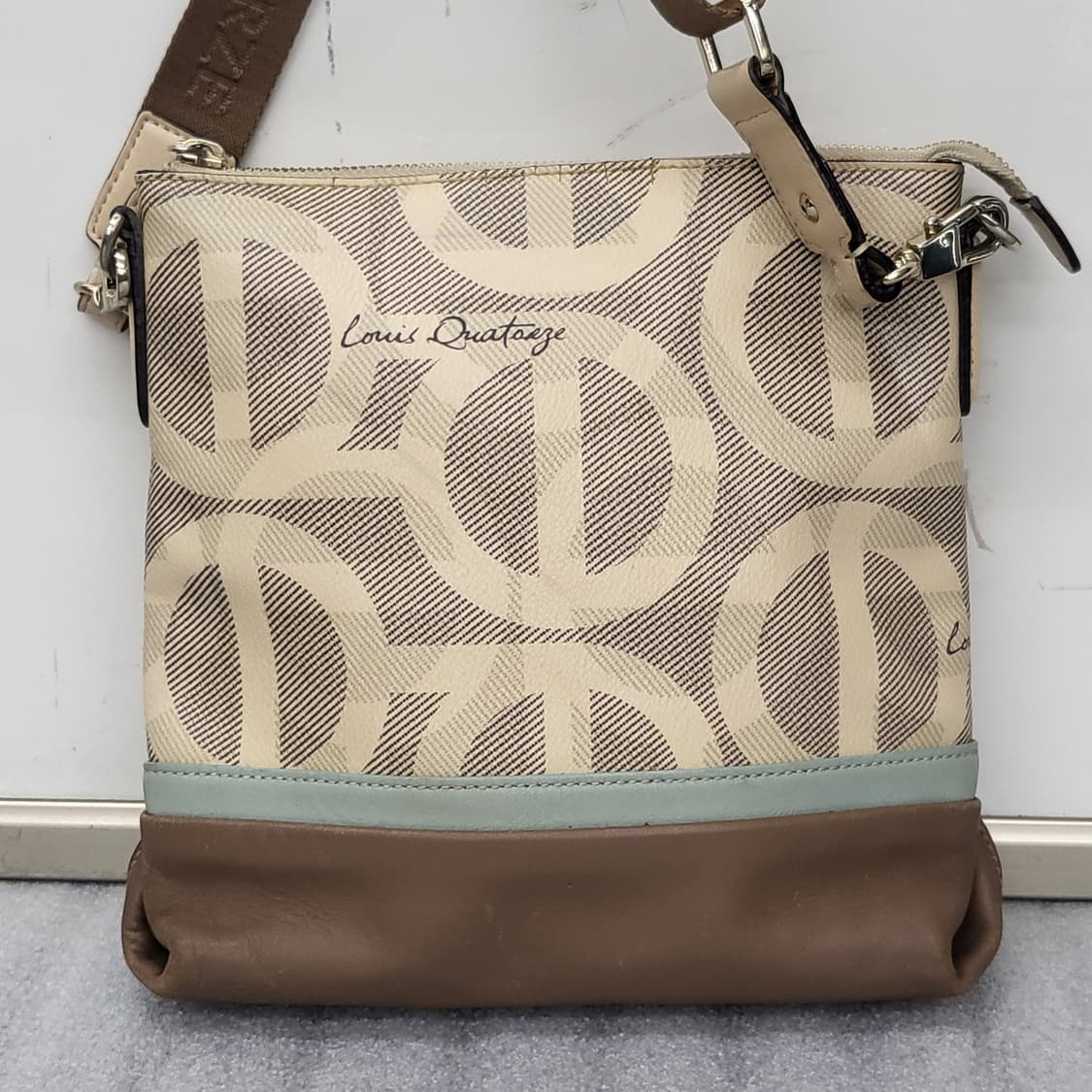 루이까또즈 정품 크로스백 24x23cm 상품이미지6