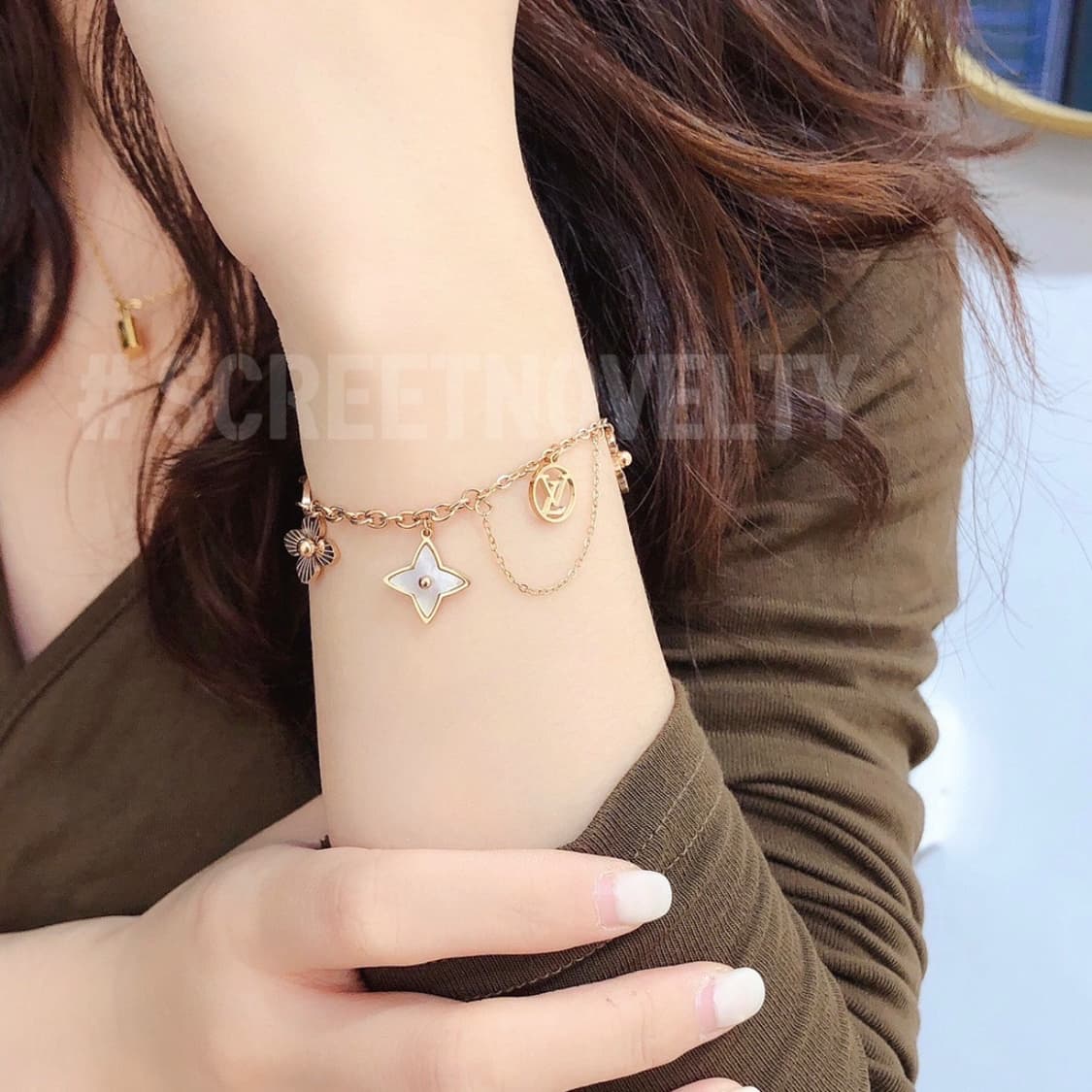 LV blooming 참 팔찌 풀박스 상품이미지1